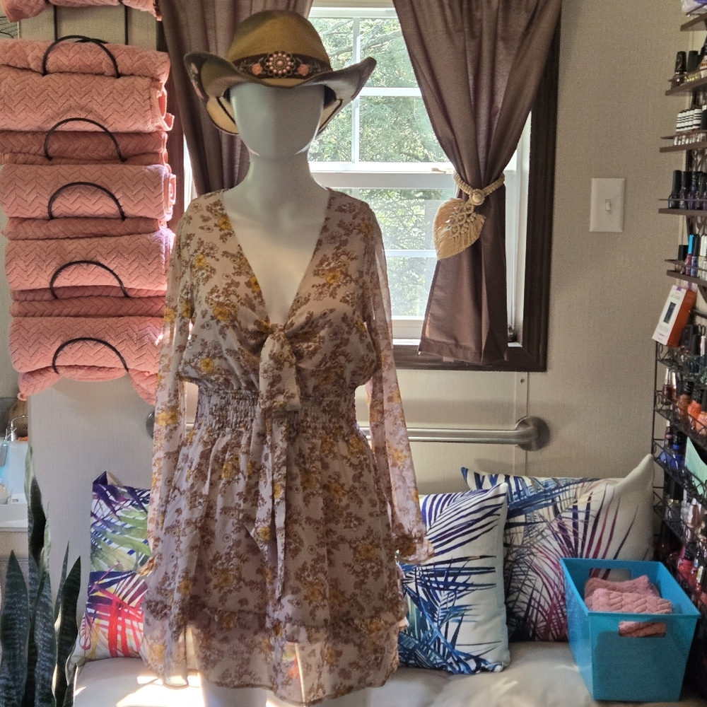 New! Dusty Pink Floral Peasant Dress - Picture 3 of 9